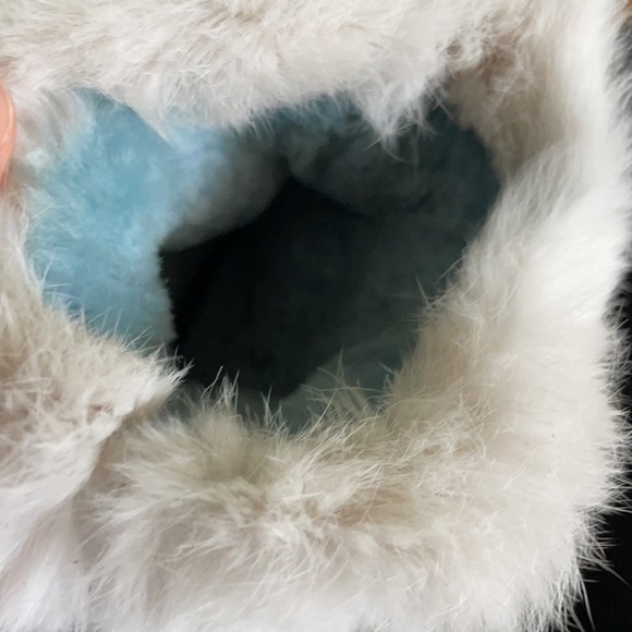 NEW Frances Valentine Fur Boots in White with Blue PomPom - Picture 6 of 7